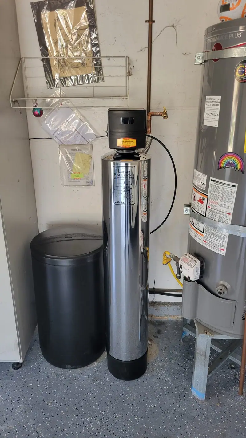 Stainless water softener and brine tank, Manteca area